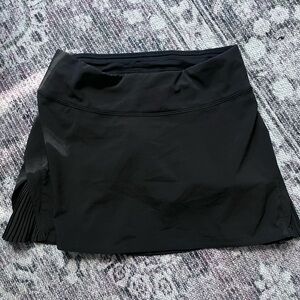 Lululemon Black Skort size 2